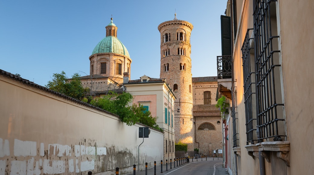 Emilia-Romagna which includes heritage architecture