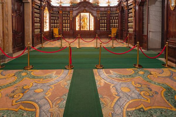 Museo delle Arti Sanitarie e Di Storia della Medicina which includes heritage elements and interior views