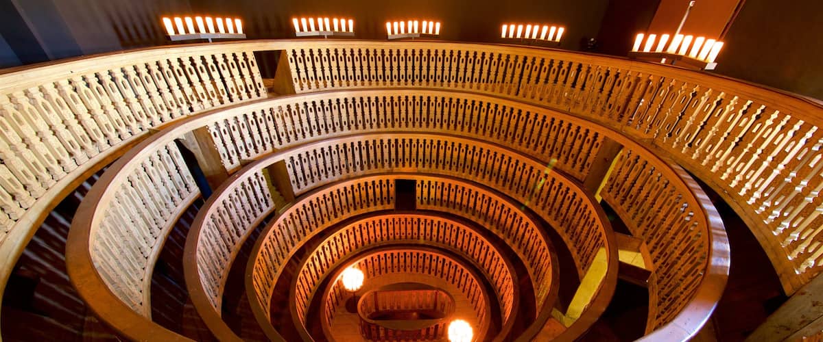 Palazzo del Bò showing heritage elements and interior views