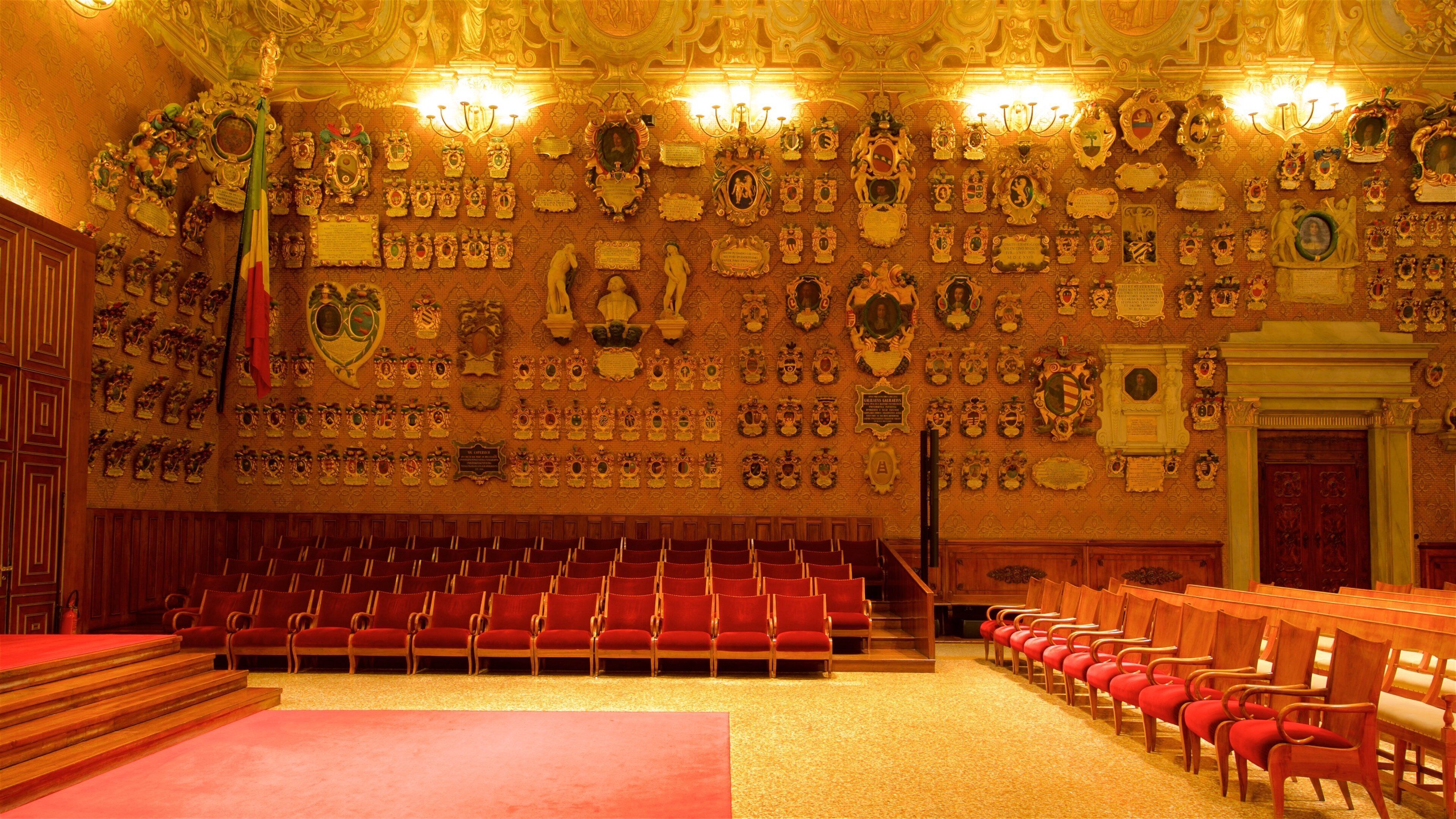Palazzo del Bò showing interior views, heritage elements and a church or cathedral