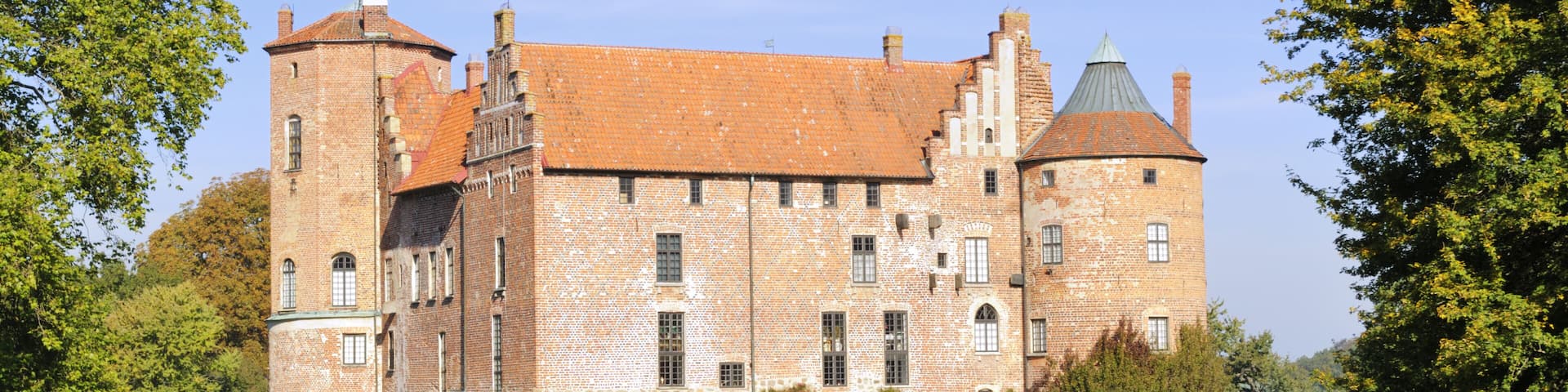 Torup Castle is one of the best preserved middle age Castles in Scandinavia. The famous danish king Christian the 4th, has visited the Castle several times since it was inhabited by his daughter