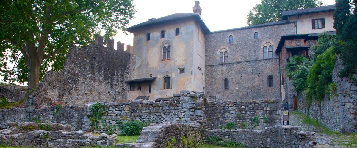 Castello Visconteo featuring a ruin and heritage architecture