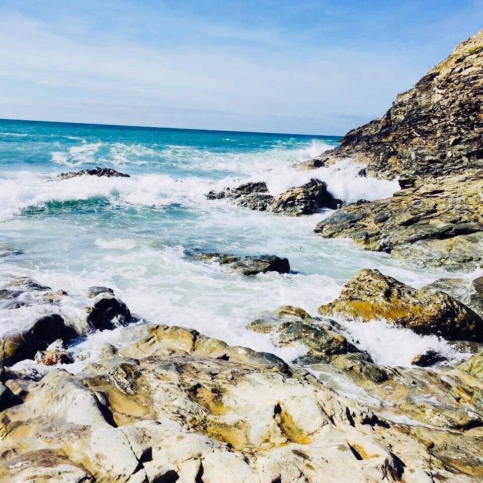 #waves #rocks #sea #beach #cornwall #england #stagnes #chapelporth
#GORGEOUSBEACHESAROUNDTHEWORLD #beaches 