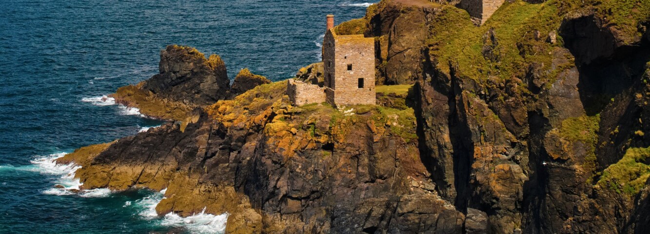 Abandoned Tin mine at Botallack, Cornwall, UK