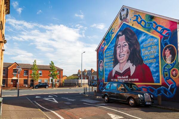 Peace Line featuring outdoor art