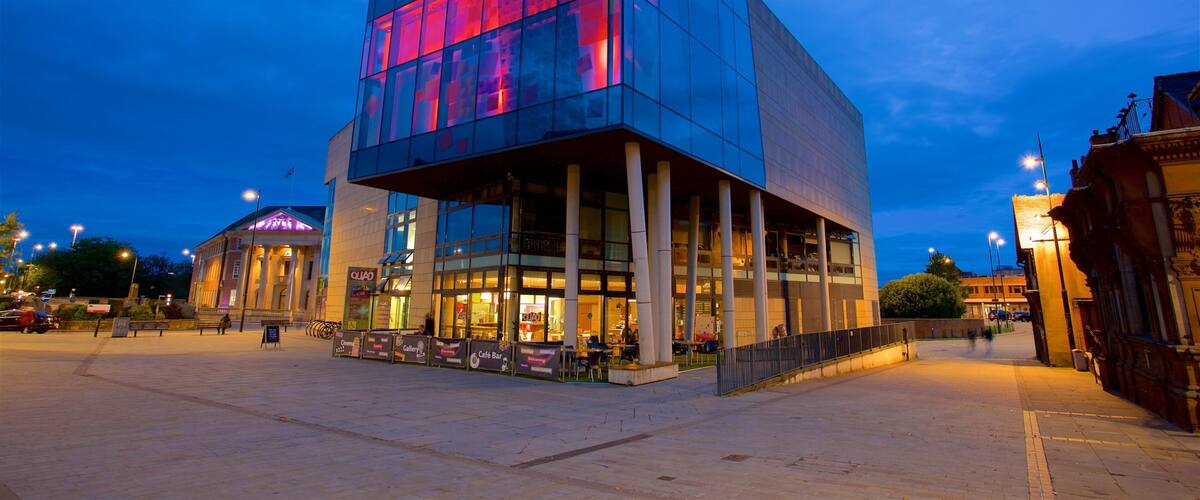 Quad que incluye arquitectura moderna y escenas nocturnas