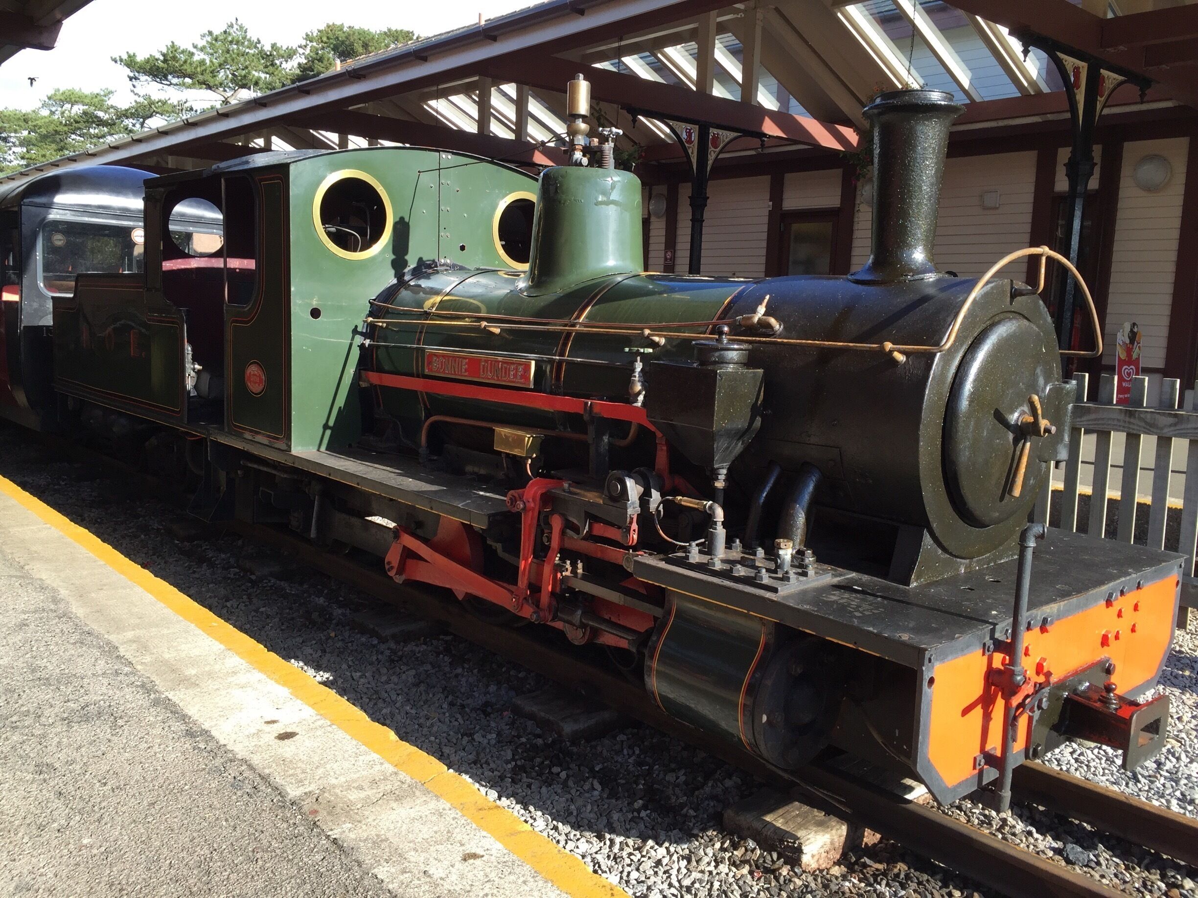 The miniature railway takes tourists on a great ride into the Cumbrian fells. Known locally as Laal Ratty in Cumbrian dialect. #cumbria #ravenglass 