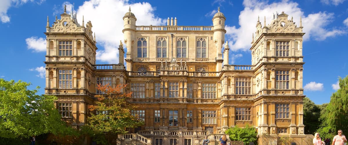 Nottingham que incluye castillo o palacio, una fuente y patrimonio de arquitectura