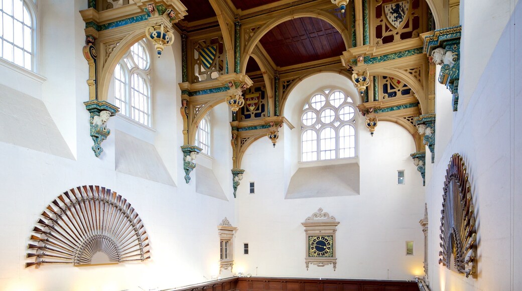 노팅엄 이 포함 실내 전경