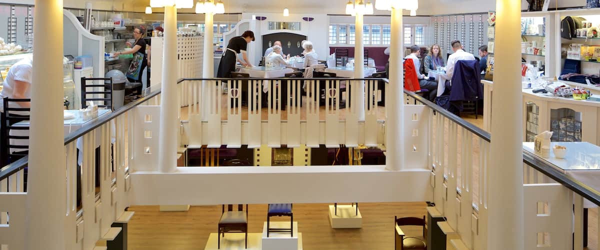 Glasgow showing cafe scenes, dining out and interior views