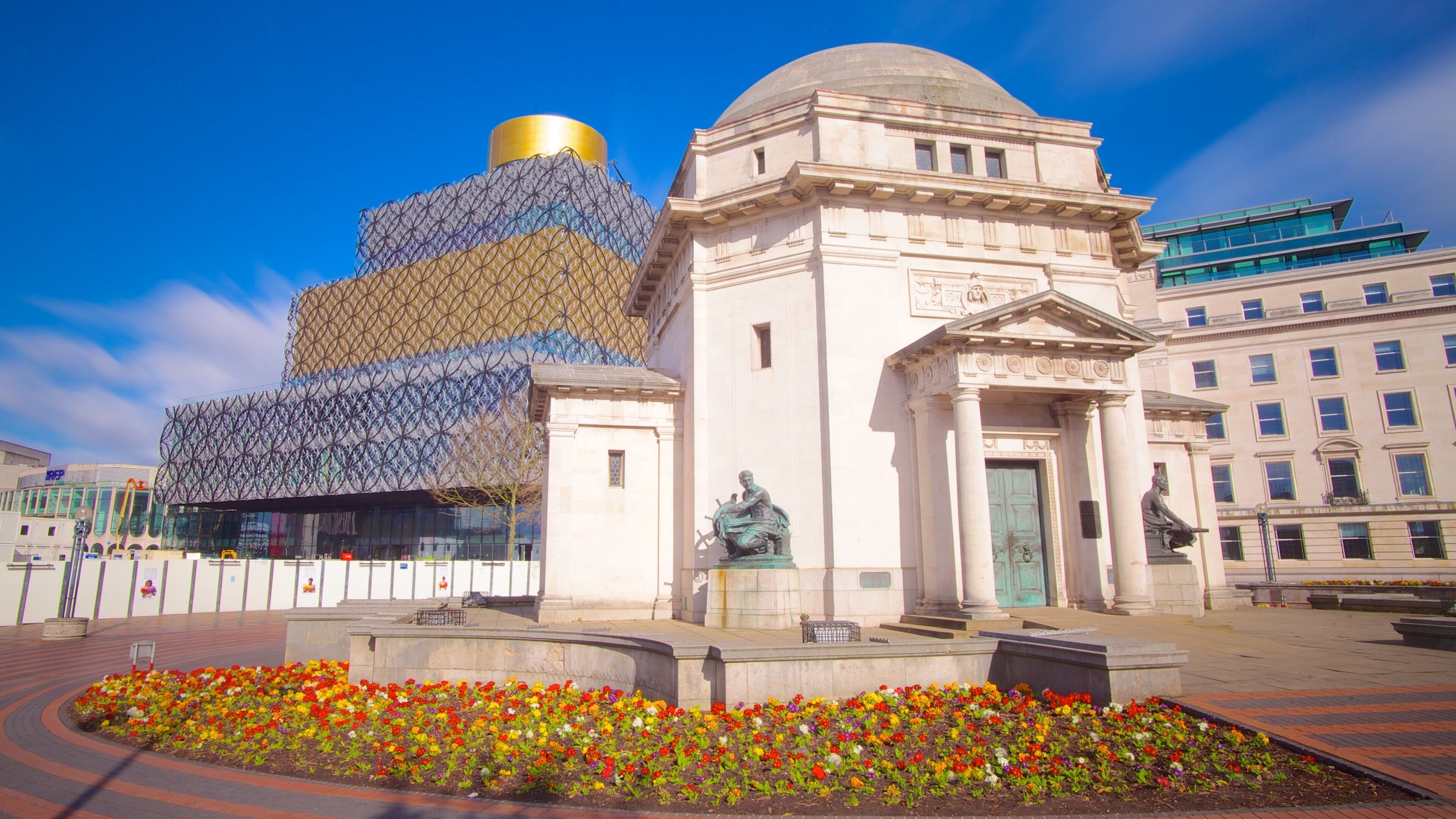 バーミンガム どの含み 広場, 花 と 遺跡