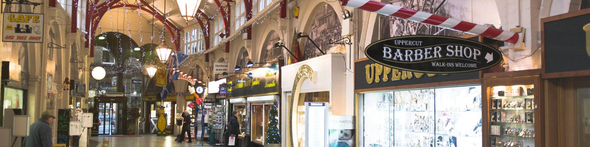 EAX2E1 dh Victorian market INVERNESS INVERNESSSHIRE Interior of old shopping mall shops. Image shot 2014. Exact date unknown.