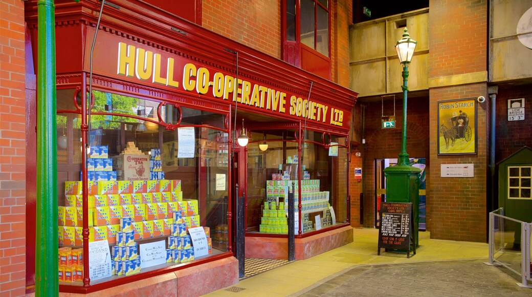 Streetlife Museum of Transport showing interior views