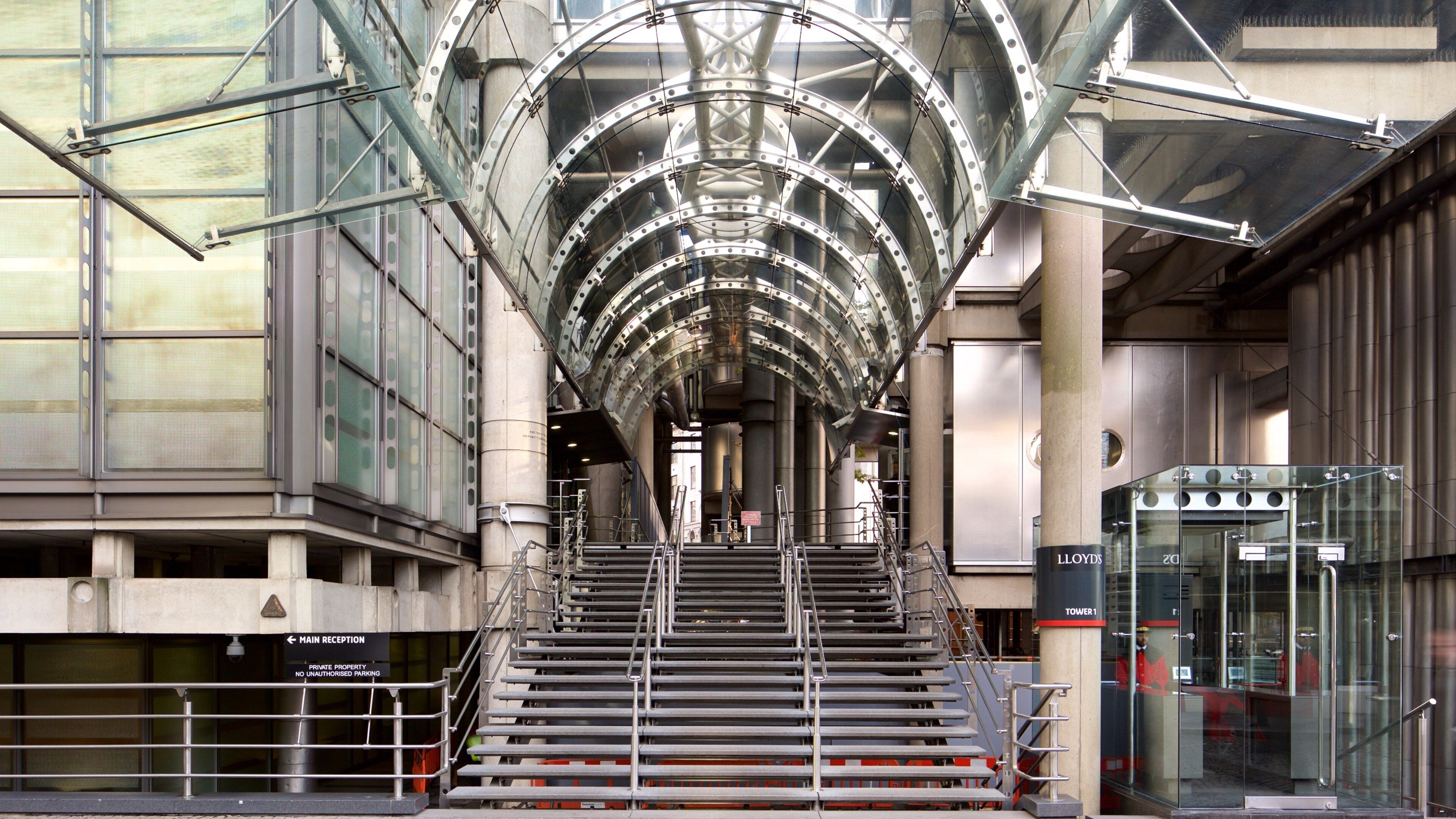 Londres que inclui uma cidade e vistas internas