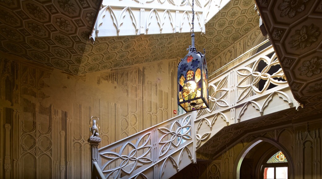Strawberry Hill which includes interior views and heritage elements