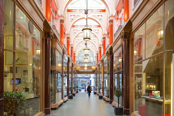 Royal Arcade og byder på shopping, kulturarvsgenstande og interiør