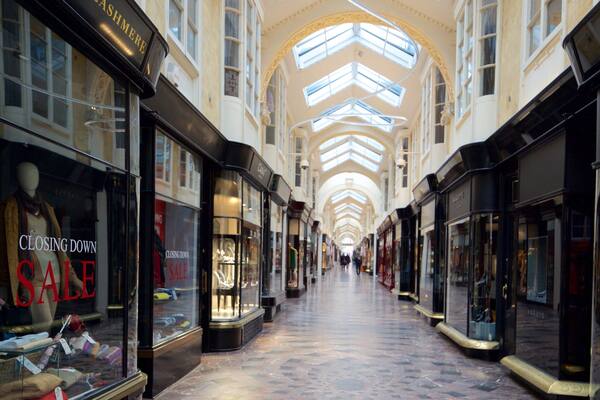 London og byder på kulturarvsgenstande, shopping og interiør