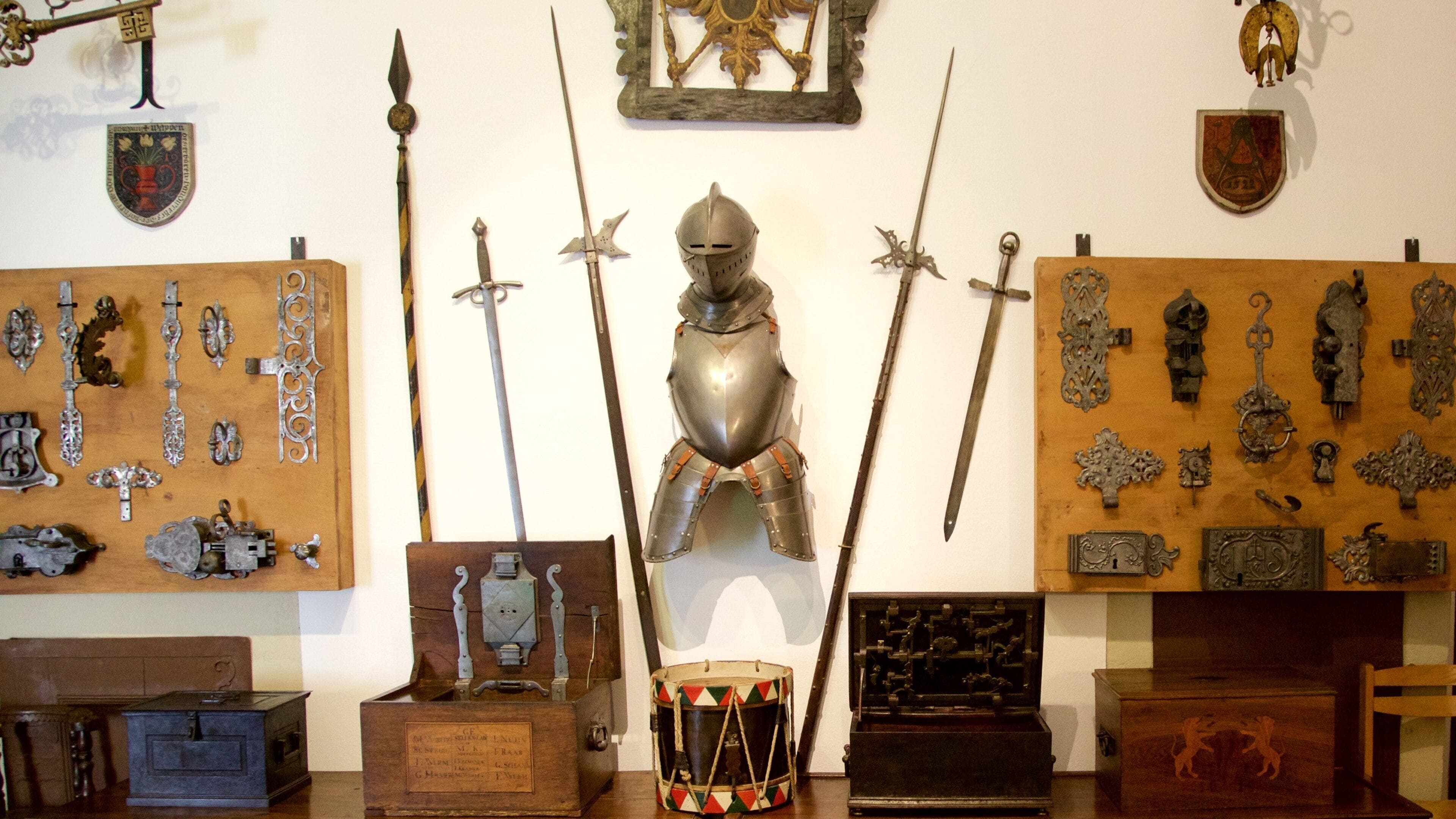 Sopron que inclui vistas internas e elementos de patrimônio