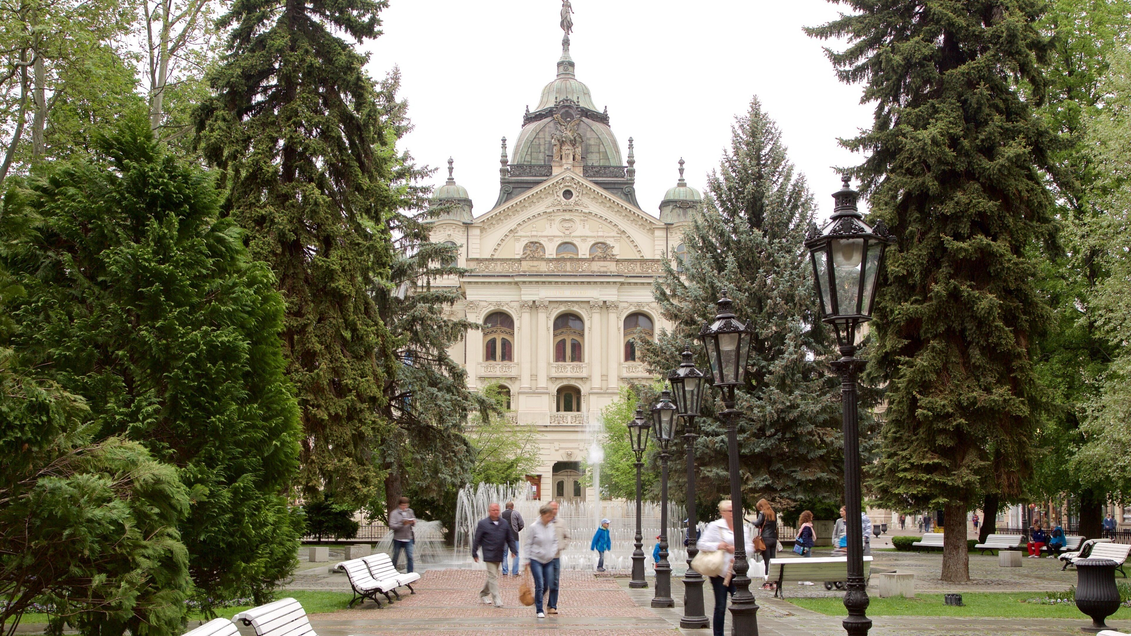 Kosice showing a square or plaza, a fountain and a garden
