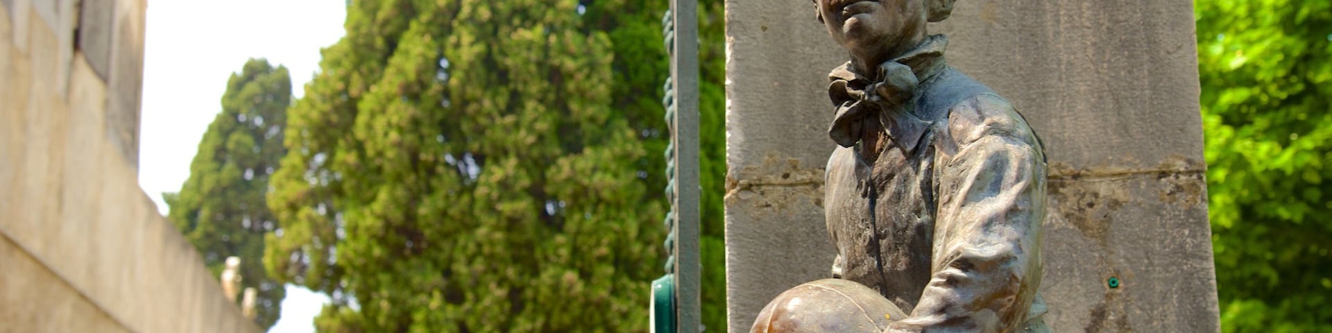 Menton caracterizando uma estátua ou escultura