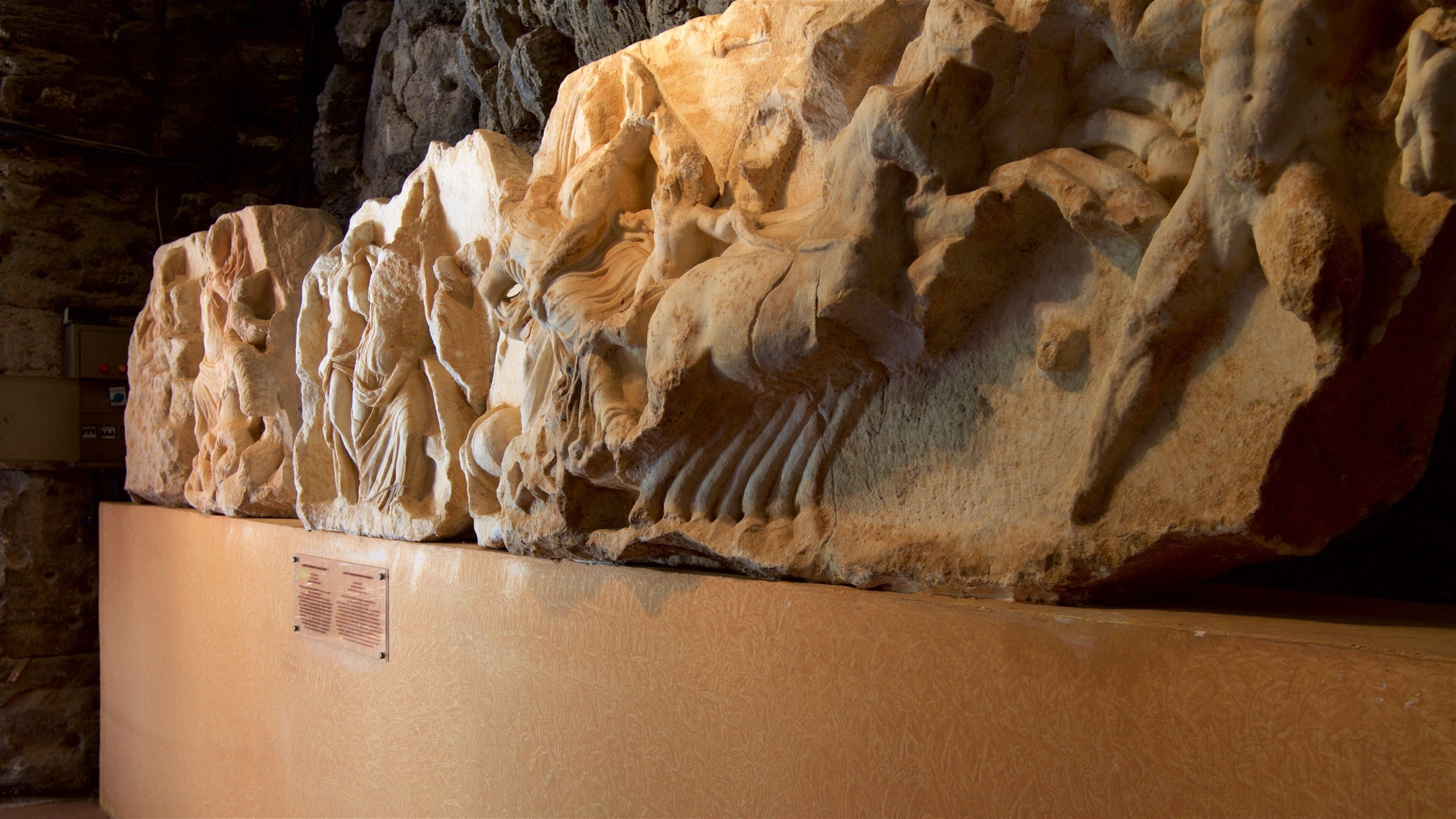 Hierapolis arkeologiske museum som inkluderer innendørs og kulturarv