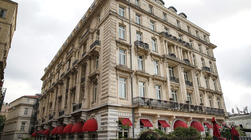 ペラ パレス ホテル