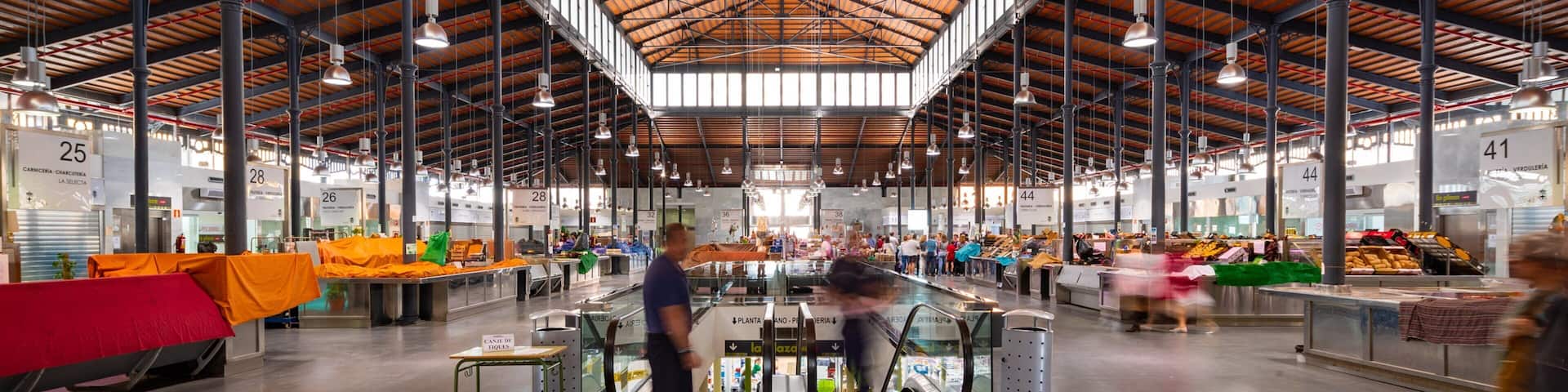 Apolo Theatre which includes interior views