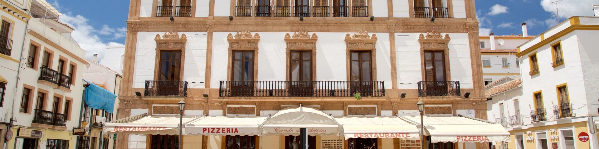 Ronda which includes heritage architecture and street scenes