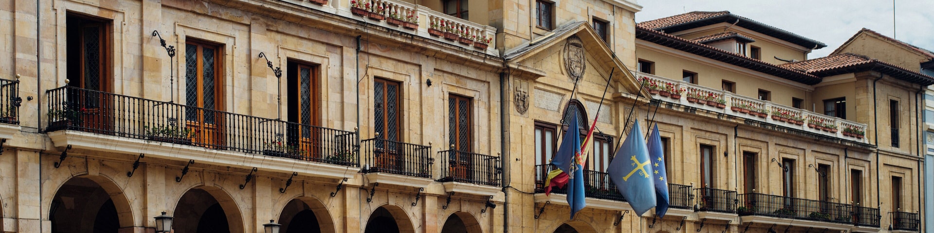 Oviedo_OviedoCityHall_553248621533071585-1