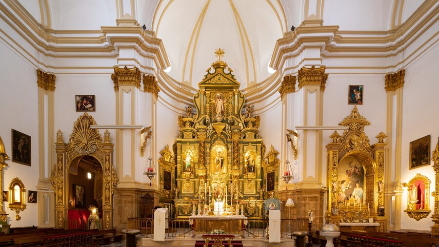 Church of the Incarnation showing interior views, heritage elements and a church or cathedral