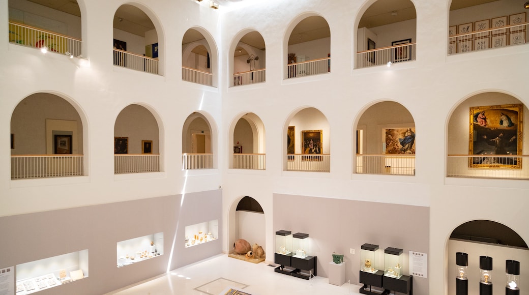 St Maarten and St Martin which includes interior views