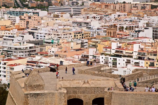 Baluard de Sant Jaume featuring a city