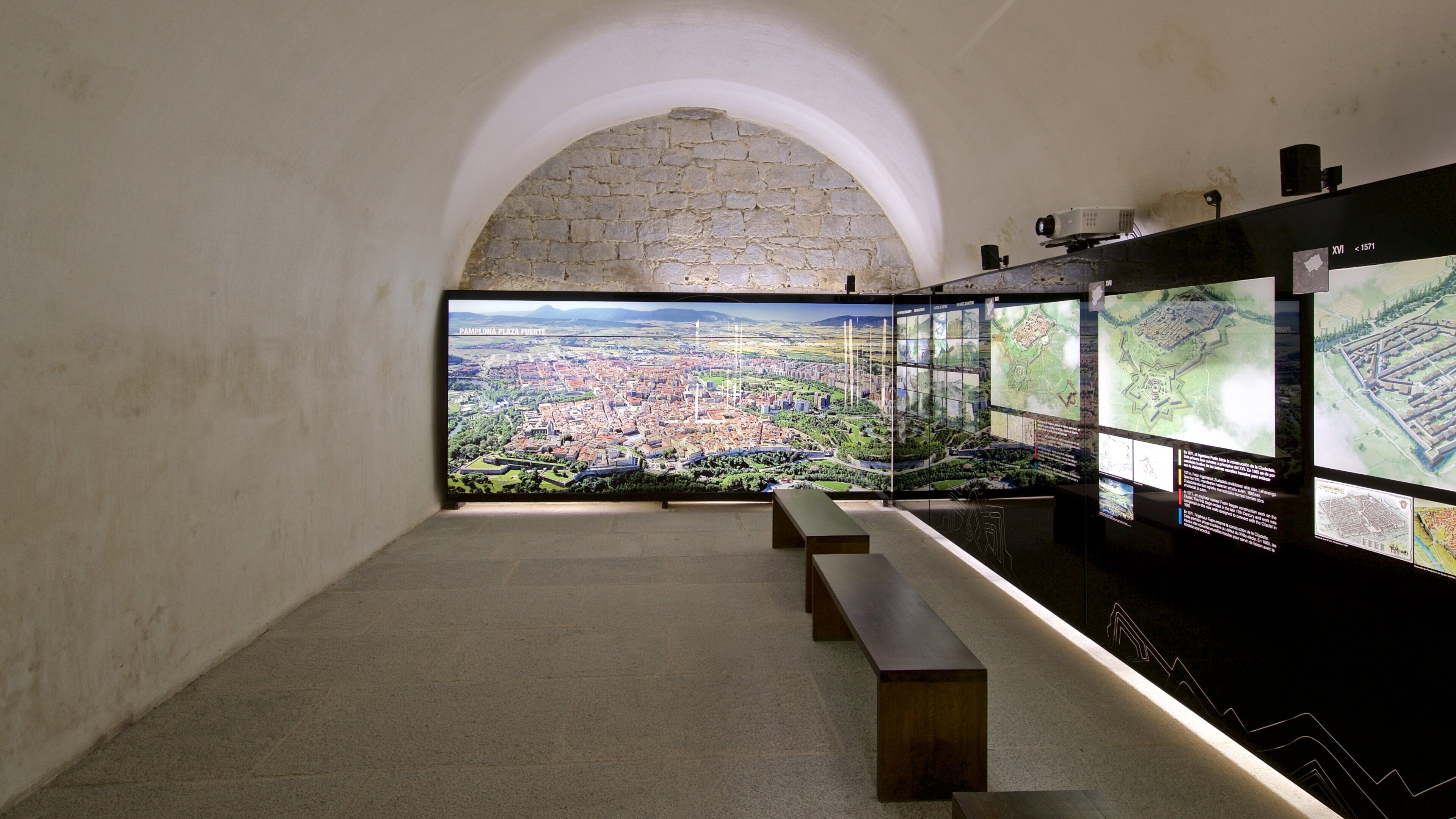Fortín de San Bartolomé which includes interior views