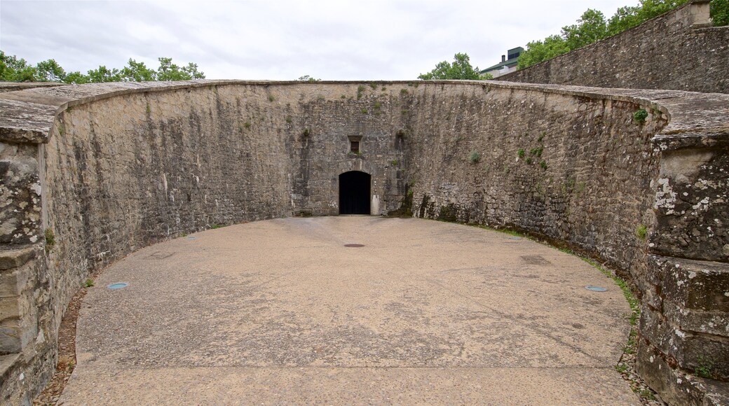 Fortín de San Bartolomé som visar historiska element