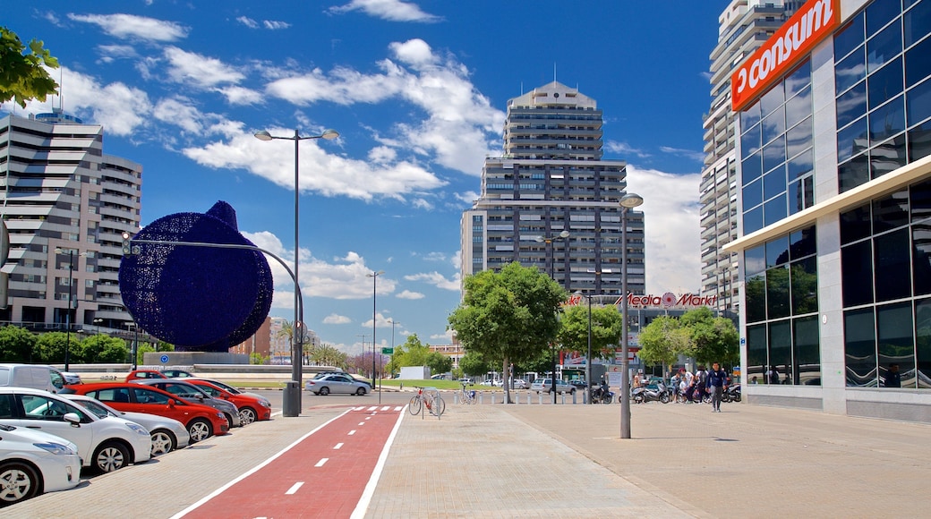 Dama Iberica Sculpture featuring outdoor art