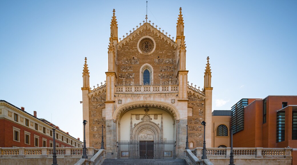 Church of San Jeronimo El Real showing a church or cathedral and heritage architecture