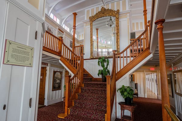 SS Sicamous which includes interior views and heritage elements