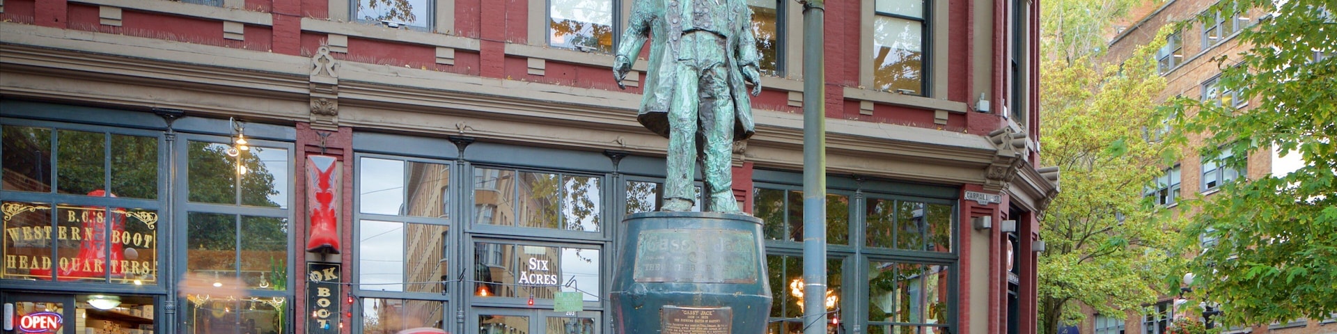 Gastown caracterizando uma estátua ou escultura, cenas de rua e arquitetura de patrimônio