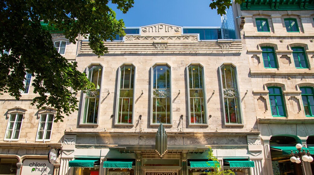 Rue St-Paul featuring heritage architecture