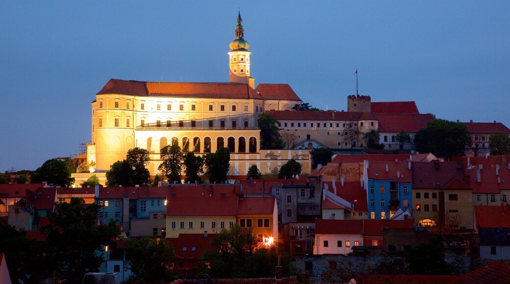 Moravie-du-Sud mettant en vedette ville