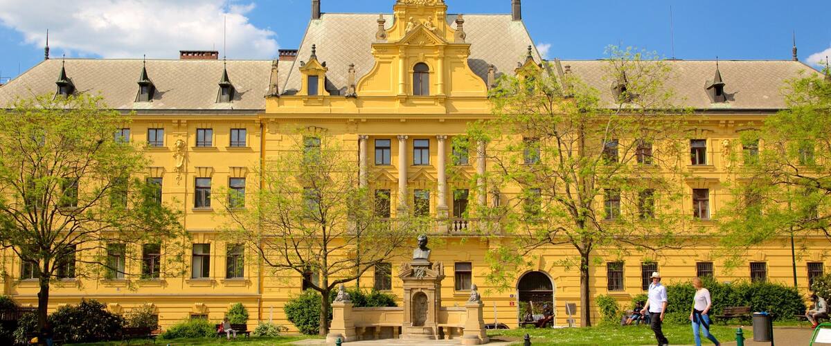 Prague which includes heritage elements and heritage architecture