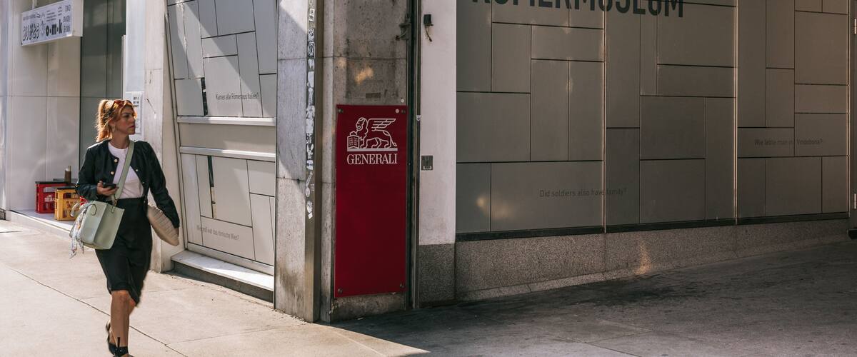 Römer Museum which includes street scenes and signage as well as an individual femail