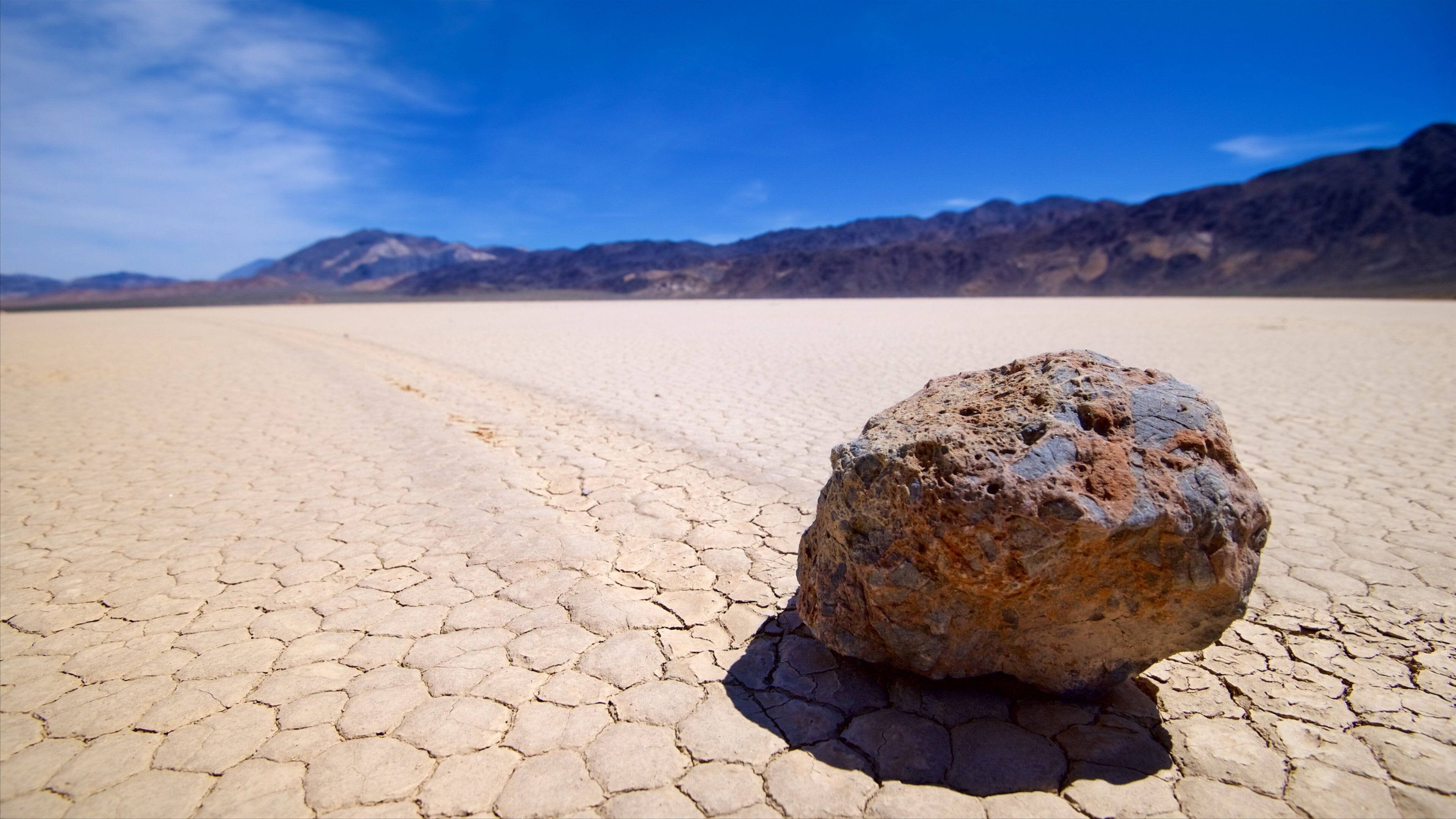 死谷 其中包括 寧靜風景 和 沙漠風景