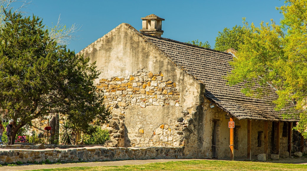 Mission San Juan featuring heritage elements