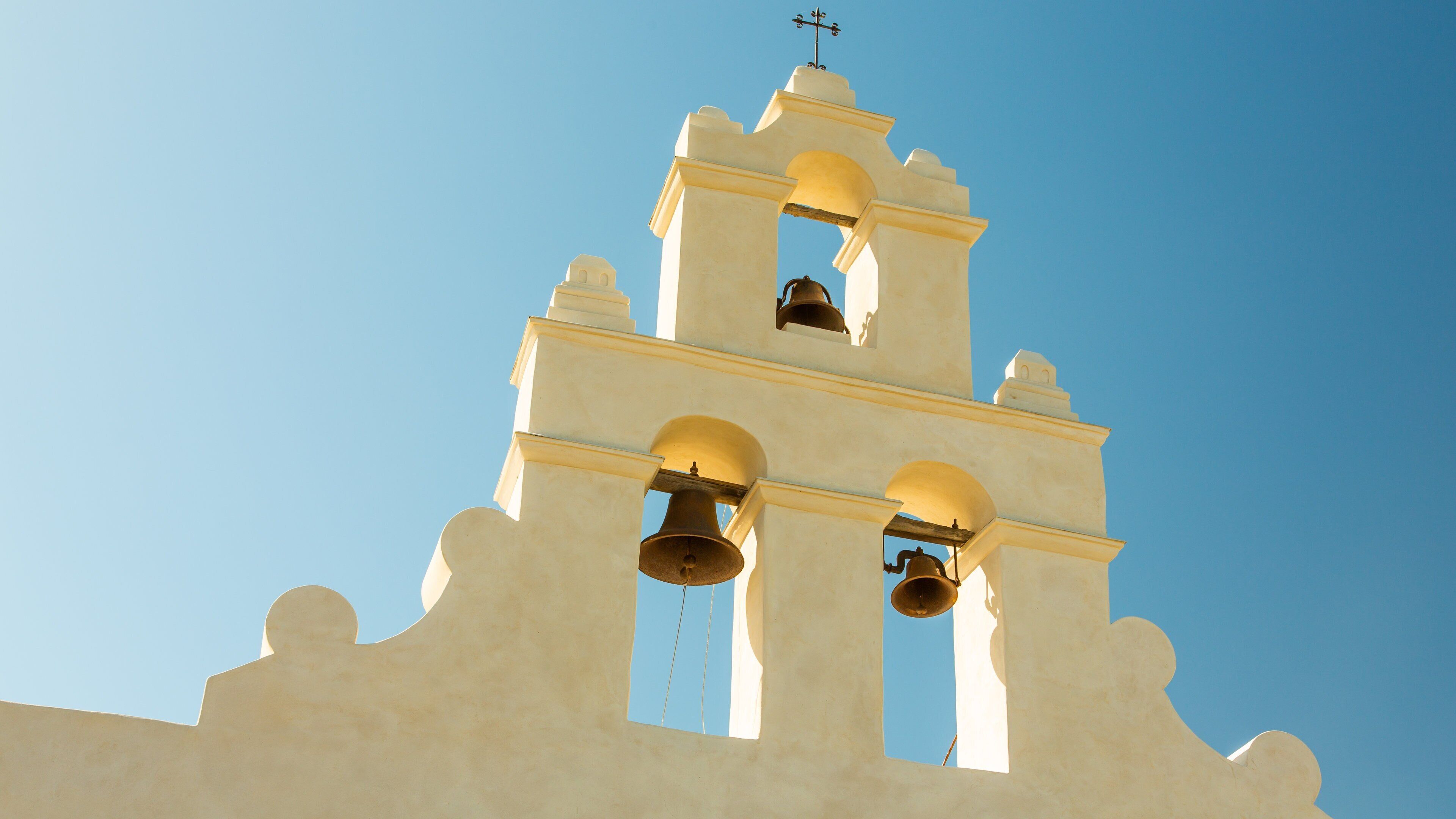 Mission San Juan which includes a church or cathedral