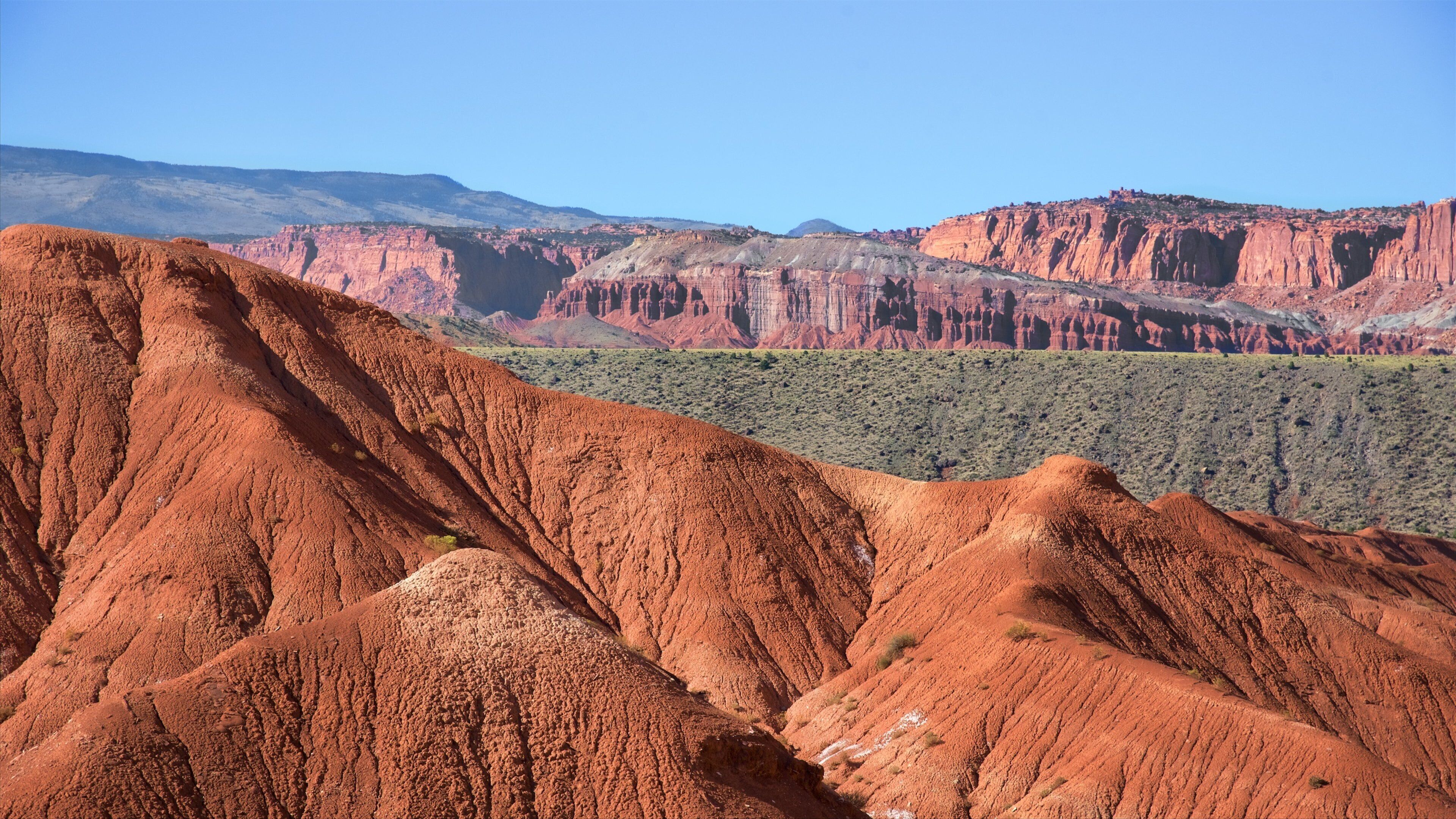 Torrey showing desert views, landscape views and tranquil scenes