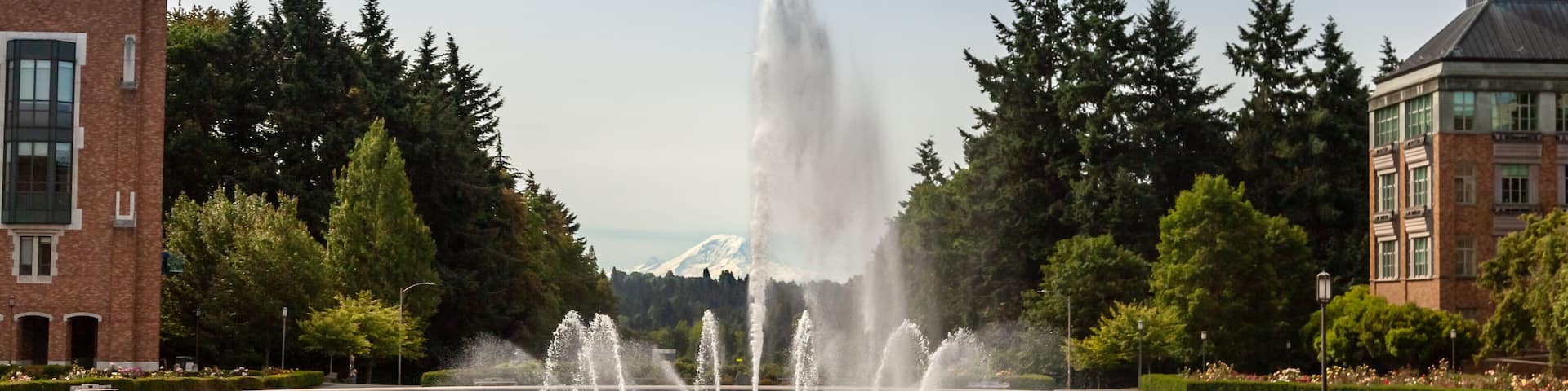 Drumheller fountain at university of Washington