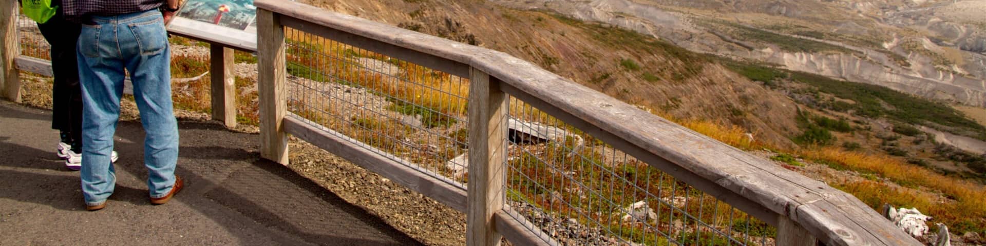 Johnston Ridge Observatory which includes views, mountains and tranquil scenes
