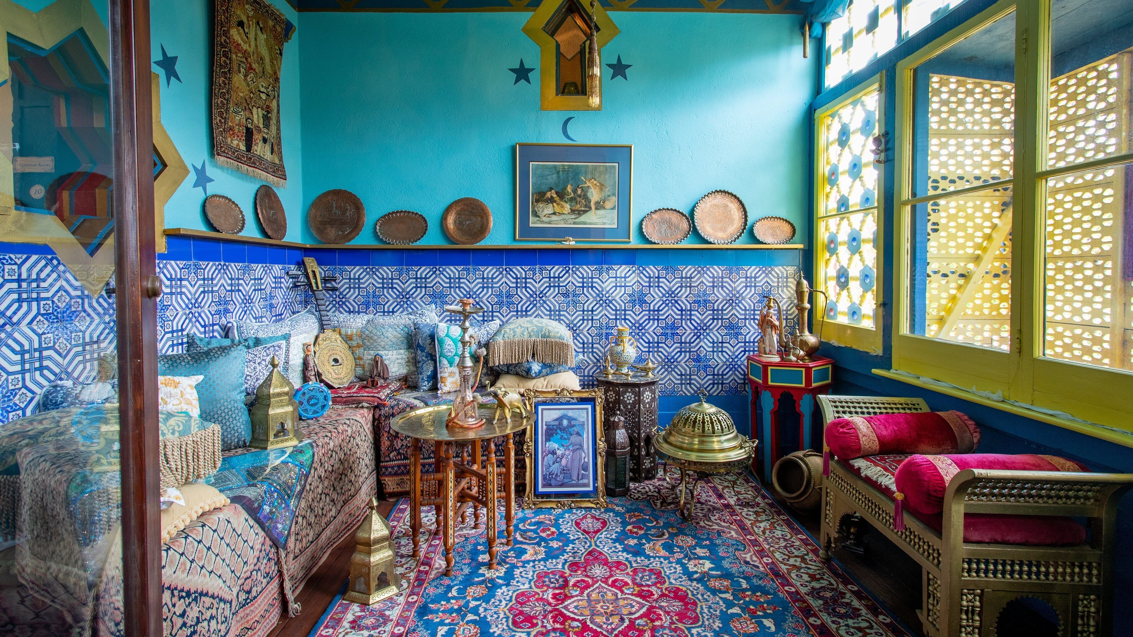 Villa Zorayda Museum which includes interior views