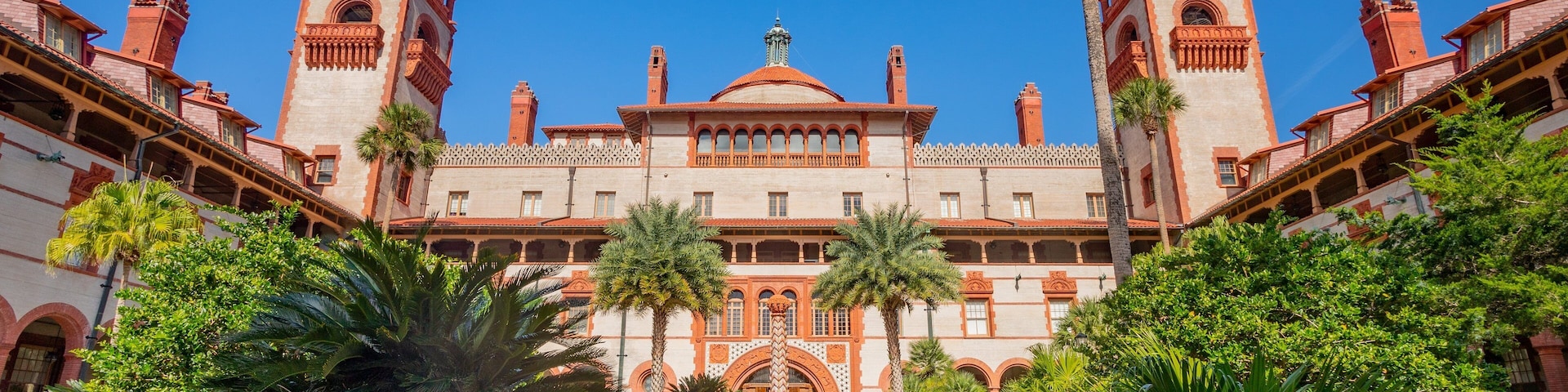 Ponce de Leon Hotel showing heritage architecture and a park